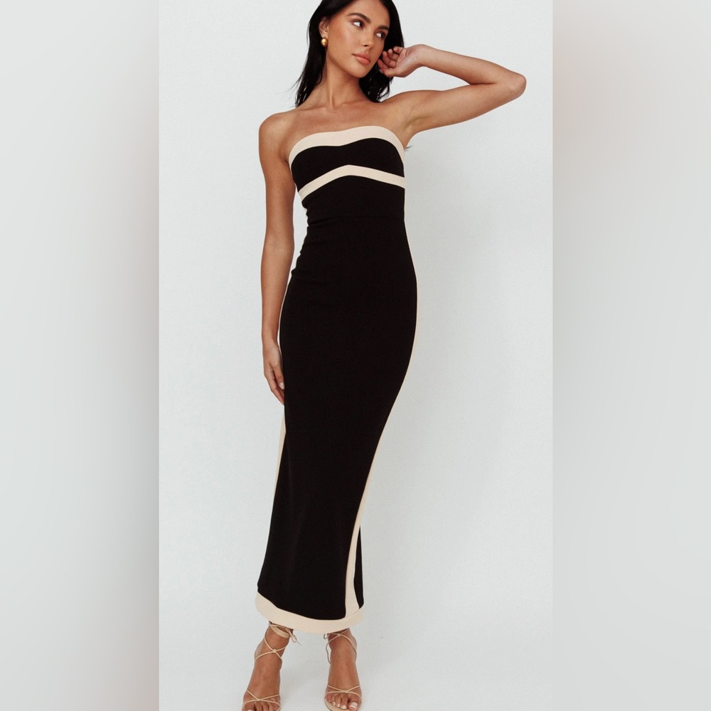 New with tags Selfie Leslie Tenika bodycon maxi gown dress